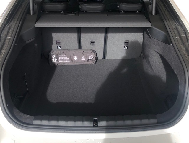 BMW Serie 4 420d Gran Coupe color Blanco. Año 2025. 140KW(190CV). Diésel. En concesionario Vehinter Getafe de Madrid