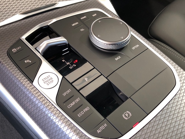 BMW Serie 4 420d Gran Coupe color Gris. Año 2025. 140KW(190CV). Diésel. En concesionario Vehinter Alcorcón de Madrid