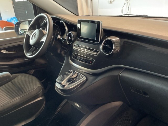 Mercedes-Benz Clase V V 220 d - 8