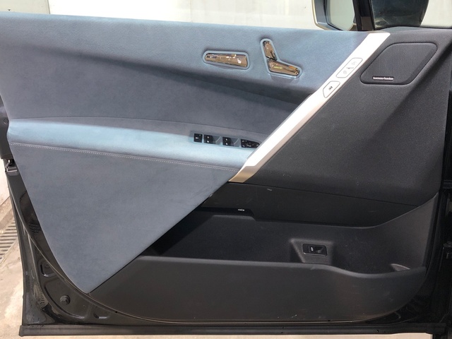 BMW iX xDrive40 color Negro. Año 2021. 240KW(326CV). Eléctrico. En concesionario Movilnorte El Plantio de Madrid