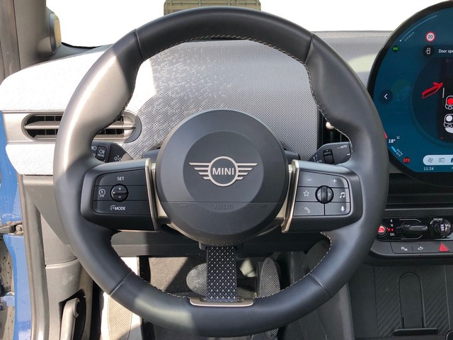 fotoG 13 del MINI MINI 5 Puertas Cooper C 115 kW (156 CV) 156cv Gasolina del 2025 en Madrid