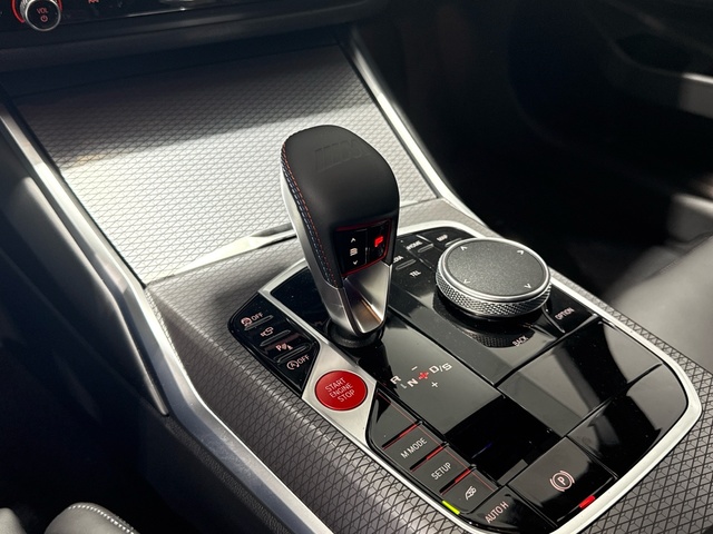 BMW M M3 Berlina Competition color Gris. Año 2025. 390KW(530CV). Gasolina. En concesionario Auto Premier, S.A. - MADRID de Madrid