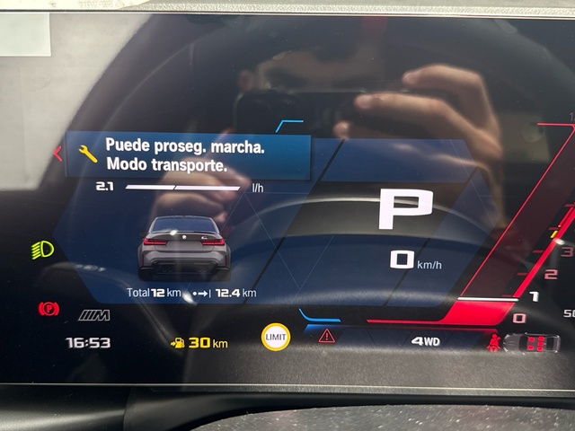 BMW M M3 Berlina Competition color Gris. Año 2025. 390KW(530CV). Gasolina. En concesionario Auto Premier, S.A. - MADRID de Madrid