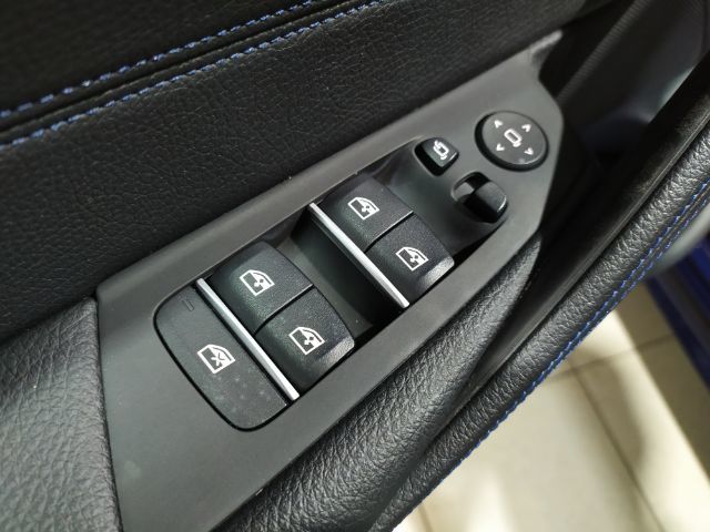 BMW Serie 5 520d color Azul. Año 2022. 140KW(190CV). Diésel. En concesionario Hispamovil, Orihuela de Alicante