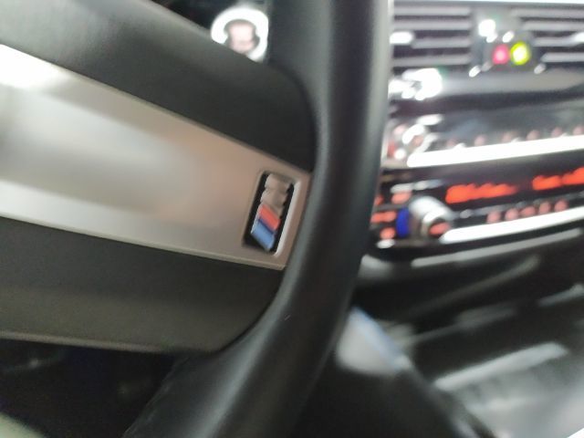 BMW Serie 5 520d color Azul. Año 2022. 140KW(190CV). Diésel. En concesionario Hispamovil, Orihuela de Alicante