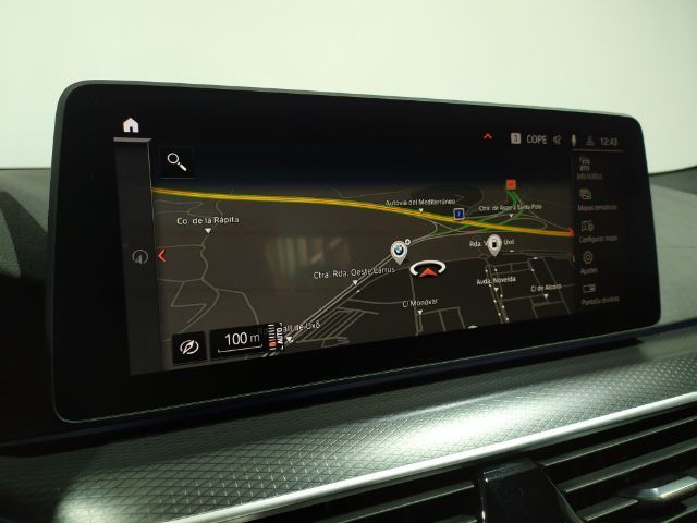 BMW Serie 5 520d color Azul. Año 2022. 140KW(190CV). Diésel. En concesionario Hispamovil, Orihuela de Alicante