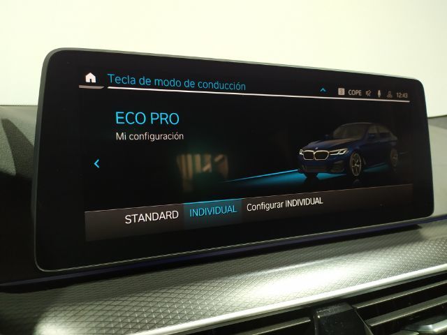 BMW Serie 5 520d color Azul. Año 2022. 140KW(190CV). Diésel. En concesionario Hispamovil, Orihuela de Alicante