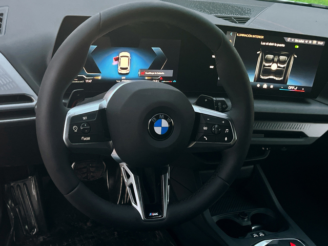 BMW Serie 1 120i color Blanco. Año 2025. 125KW(170CV). Gasolina. En concesionario MURCIA PREMIUM S.L. JUAN CARLOS I de Murcia