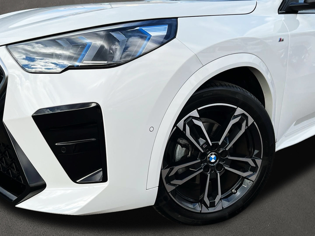 BMW X2 sDrive18d color Blanco. Año 2025. 110KW(150CV). Diésel. En concesionario CARTAGENA PREMIUM S.L. de Murcia