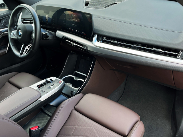 BMW X2 sDrive18d color Blanco. Año 2025. 110KW(150CV). Diésel. En concesionario CARTAGENA PREMIUM S.L. de Murcia