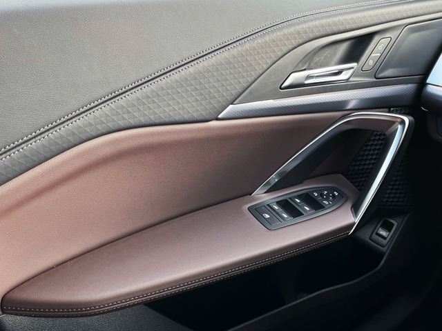 BMW X2 sDrive18d color Blanco. Año 2025. 110KW(150CV). Diésel. En concesionario CARTAGENA PREMIUM S.L. de Murcia