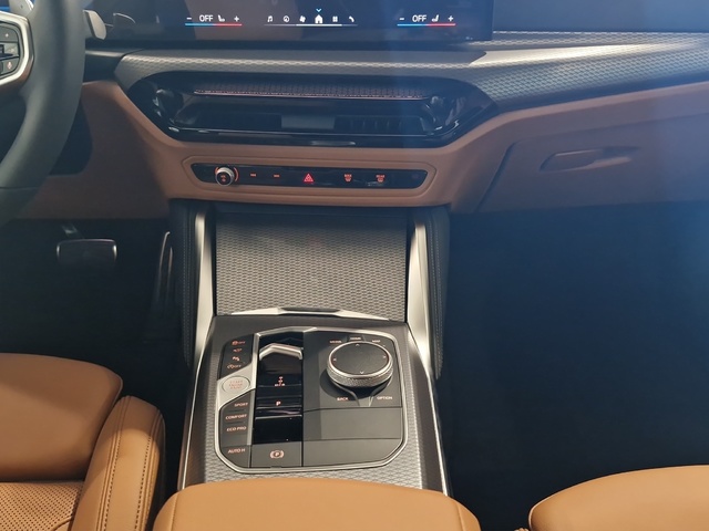 BMW Serie 4 420i Coupe color Negro. Año 2025. 135KW(184CV). Gasolina. En concesionario Movitransa Cars Huelva de Huelva