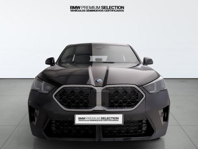 BMW X2 sDrive20i color Negro. Año 2024. 125KW(170CV). Gasolina. En concesionario Automotor Premium Marbella - Málaga de Málaga
