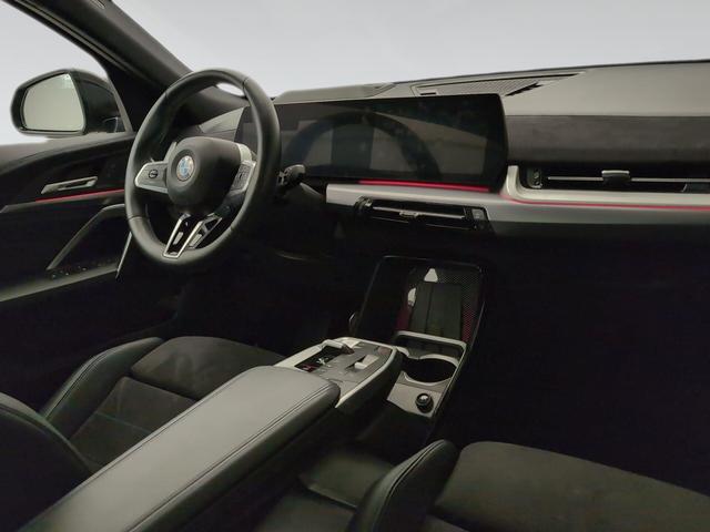 BMW X2 sDrive20i color Negro. Año 2024. 125KW(170CV). Gasolina. En concesionario Automotor Premium Marbella - Málaga de Málaga