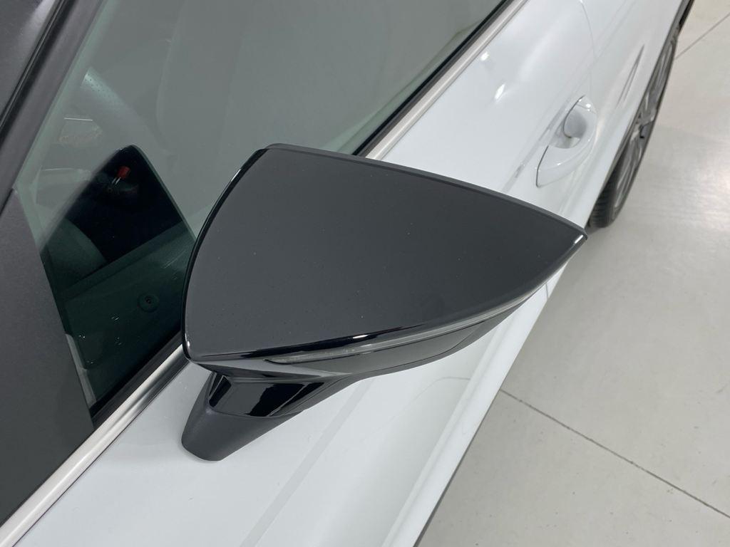 SEAT Arona 1.5 TSI en Barcelona