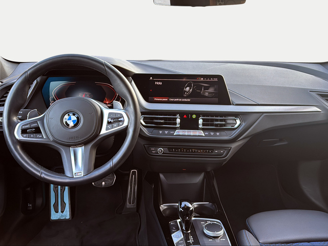 BMW Serie 1 118d color Azul. Año 2022. 110KW(150CV). Diésel. En concesionario Ilbira Motor | Granada de Granada