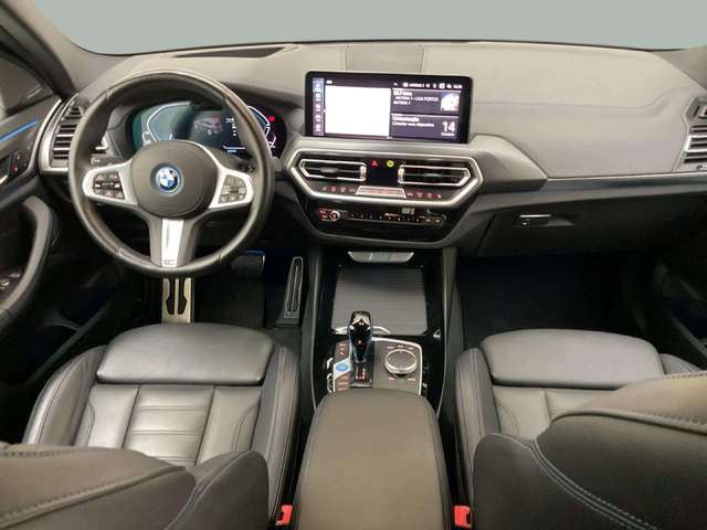 BMW iX3 iX3 80 kWh color Azul. Año 2022. 210KW(286CV). Elétrico. En concesionario BMW Group Portugal Outlet de Oeiras