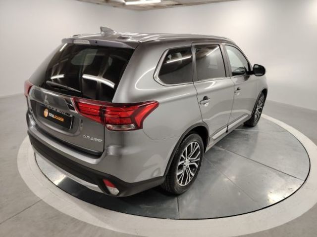 Mitsubishi Outlander 200 MPI Motion 2WD CVT 110 kW (150 CV)