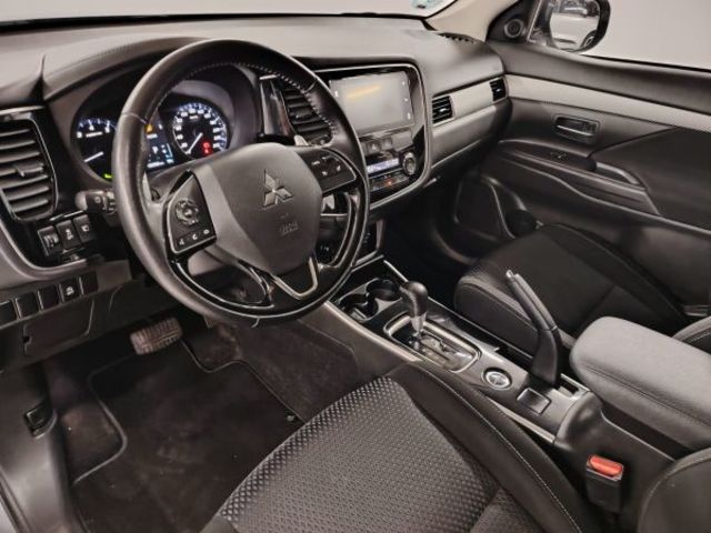 Mitsubishi Outlander 200 MPI Motion 2WD CVT 110 kW (150 CV)
