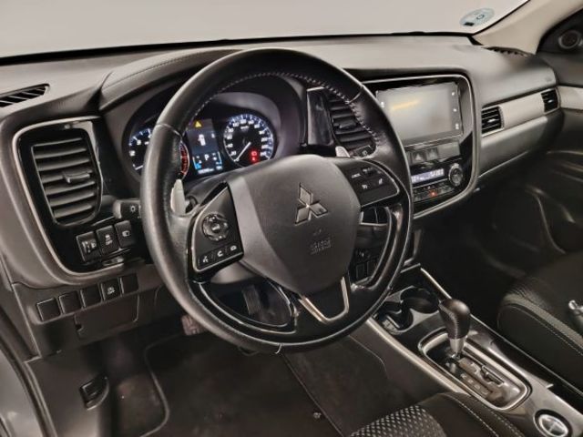 Mitsubishi Outlander 200 MPI Motion 2WD CVT 110 kW (150 CV)