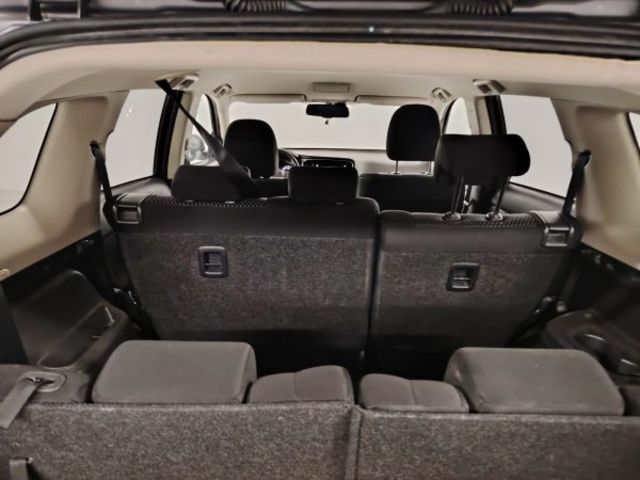 Mitsubishi Outlander 200 MPI Motion 2WD CVT 110 kW (150 CV)