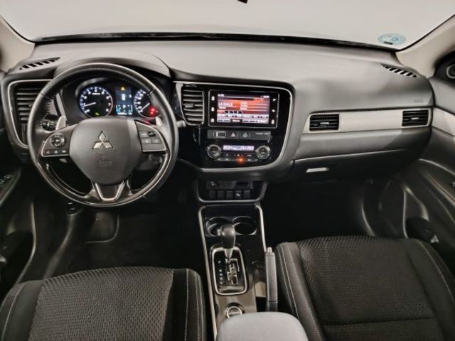 Mitsubishi Outlander 200 MPI Motion 2WD CVT 110 kW (150 CV)