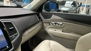 Volvo XC90 T8 Core Recharge AWD Auto 335 kW (455 CV) - 46 Volvo XC90 T8 Ocasión 335 KW (455CV) - 46