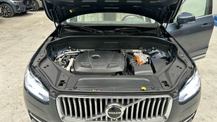 Volvo XC90 T8 Core Recharge AWD Auto 335 kW (455 CV) - 49 Volvo XC90 T8 Ocasión 335 KW (455CV) - 49