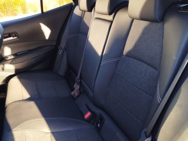 Toyota Corolla 1.8 125H Style E-CVT 90 kW (122 CV)