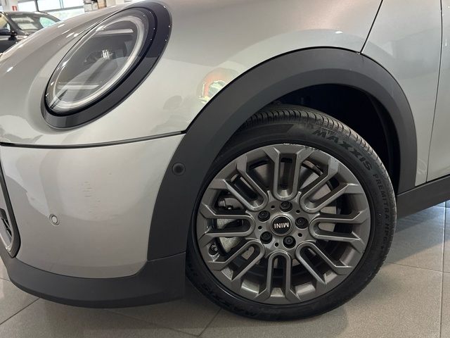 fotoG 5 del MINI MINI 5 Puertas Cooper S 150 kW (204 CV) 204cv Gasolina del 2024 en Madrid