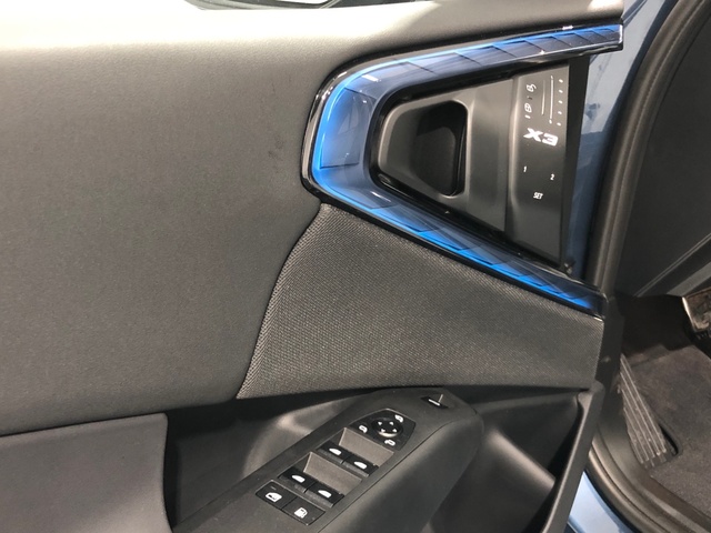 BMW X3 xDrive30e color Azul. Año 2024. 220KW(299CV). Híbrido Electro/Gasolina. En concesionario Auto Premier, S.A. - MADRID de Madrid