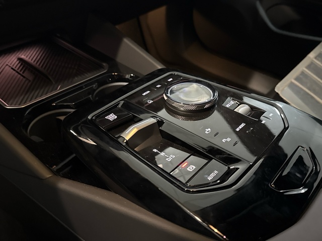 BMW Serie 5 520d Touring color Azul. Año 2025. 145KW(197CV). Diésel. En concesionario Auto Premier, S.A. - MADRID de Madrid