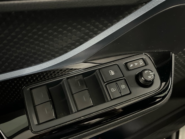 Toyota C-HR 180H Advance Luxury 135 kW (184 CV)