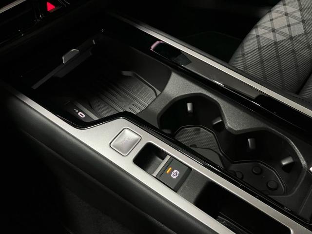 Volkswagen Passat Variant R-Line eHybrid PHEV 200 kW (272 CV) DSG