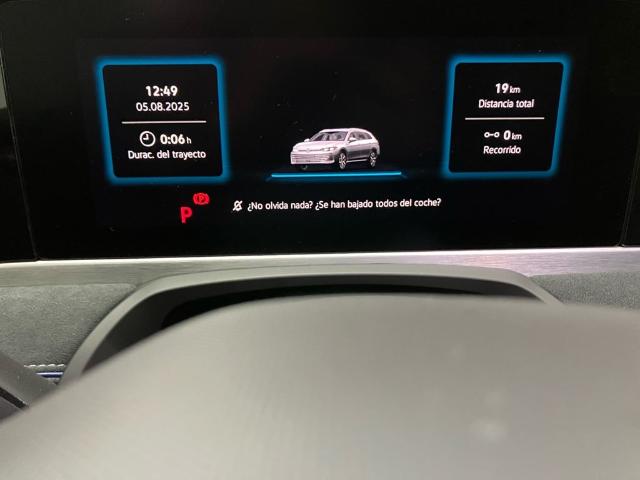 Volkswagen Passat Variant R-Line eHybrid PHEV 200 kW (272 CV) DSG