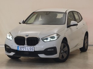 BMW Serie 1 116d color Blanco. Año 2021. 85KW(116CV). Diésel. 