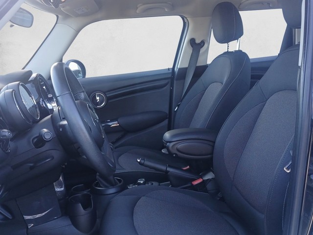 fotoG 8 del MINI MINI 5 Puertas Cooper 100 kW (136 CV) 136cv Gasolina del 2021 en Vizcaya