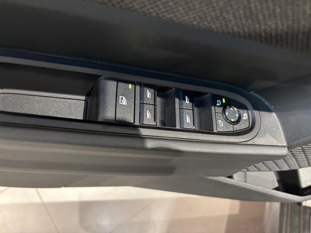 fotoG 27 del MINI MINI 5 Puertas Cooper S 150 kW (204 CV) 204cv Gasolina del 2025 en Almería