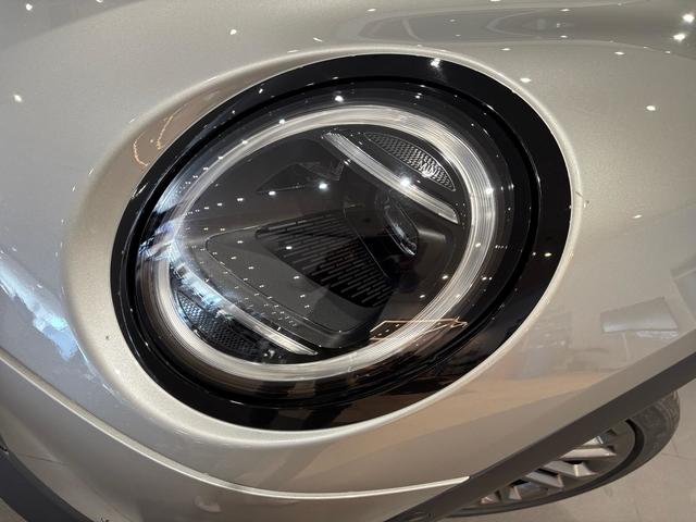 fotoG 30 del MINI MINI 5 Puertas Cooper S 150 kW (204 CV) 204cv Gasolina del 2025 en Almería