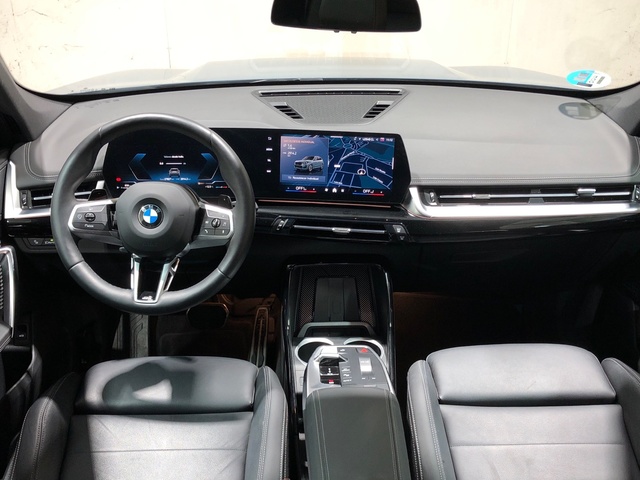 BMW X1 sDrive20d color Gris. Año 2024. 120KW(163CV). Diésel. En concesionario Movilnorte Las Rozas de Madrid