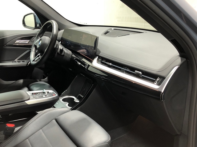 BMW X1 sDrive20d color Gris. Año 2024. 120KW(163CV). Diésel. En concesionario Movilnorte Las Rozas de Madrid