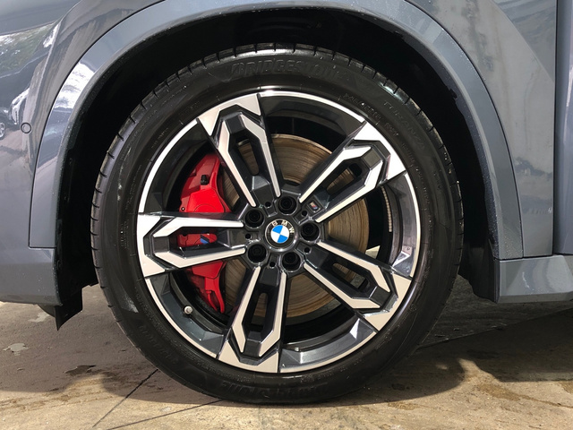 BMW X1 sDrive20d color Gris. Año 2024. 120KW(163CV). Diésel. En concesionario Movilnorte Las Rozas de Madrid