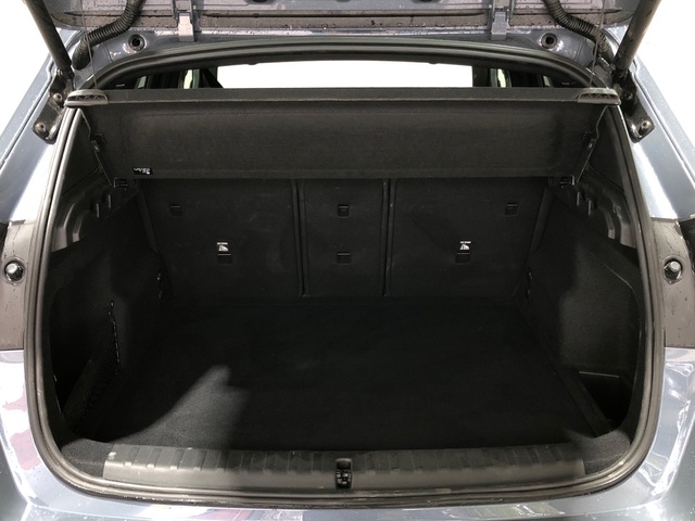 BMW X1 sDrive20d color Gris. Año 2024. 120KW(163CV). Diésel. En concesionario Movilnorte Las Rozas de Madrid