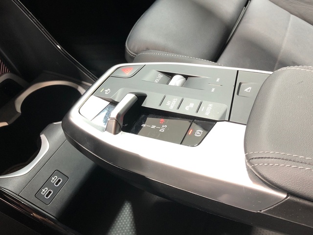 BMW X1 sDrive20d color Gris. Año 2024. 120KW(163CV). Diésel. En concesionario Movilnorte Las Rozas de Madrid