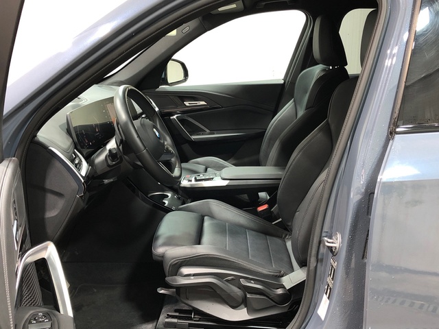 BMW X1 sDrive20d color Gris. Año 2024. 120KW(163CV). Diésel. En concesionario Movilnorte Las Rozas de Madrid