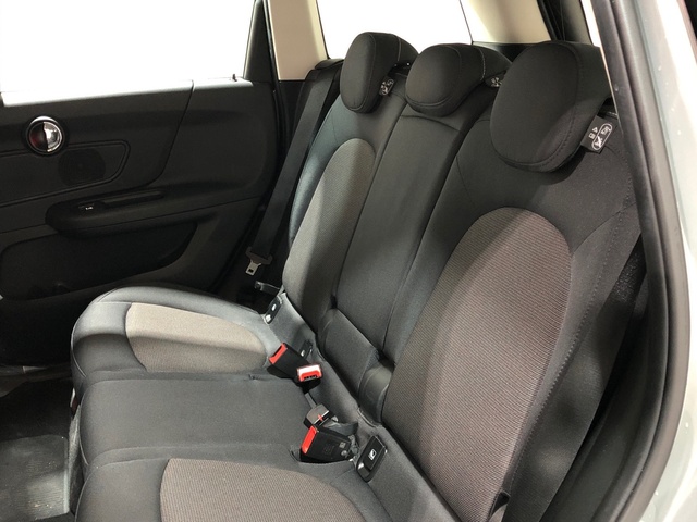 fotoG 8 del MINI MINI Countryman Cooper 100 kW (136 CV) 136cv Gasolina del 2022 en Madrid