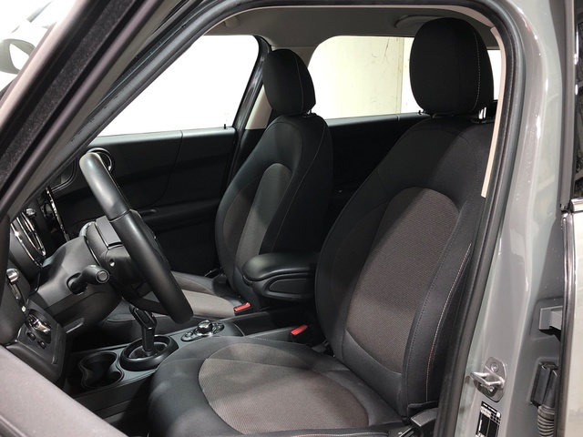 fotoG 20 del MINI MINI Countryman Cooper 100 kW (136 CV) 136cv Gasolina del 2022 en Madrid