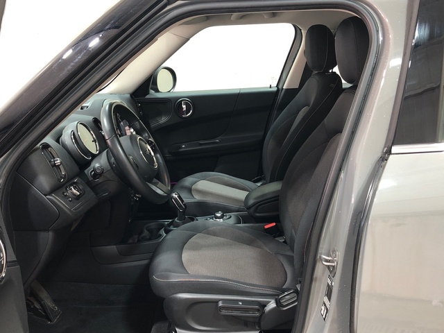 fotoG 19 del MINI MINI Countryman Cooper 100 kW (136 CV) 136cv Gasolina del 2022 en Madrid