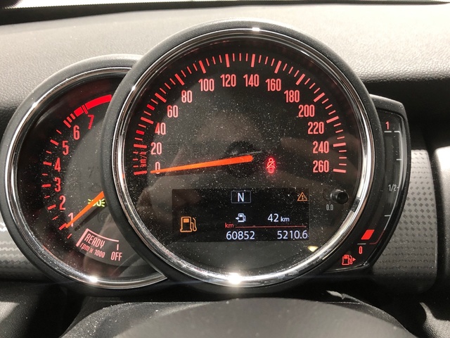 fotoG 11 del MINI MINI 5 Puertas Cooper 100 kW (136 CV) 136cv Gasolina del 2020 en Madrid