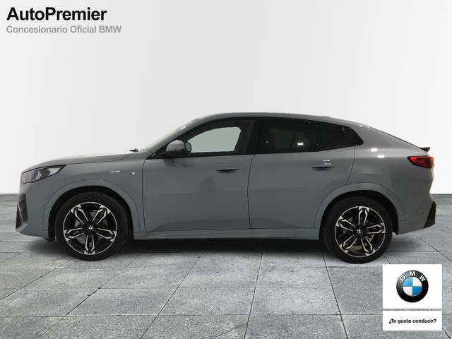 BMW X2 sDrive18d color Gris. Año 2025. 110KW(150CV). Diésel. En concesionario Auto Premier, S.A. - MADRID de Madrid
